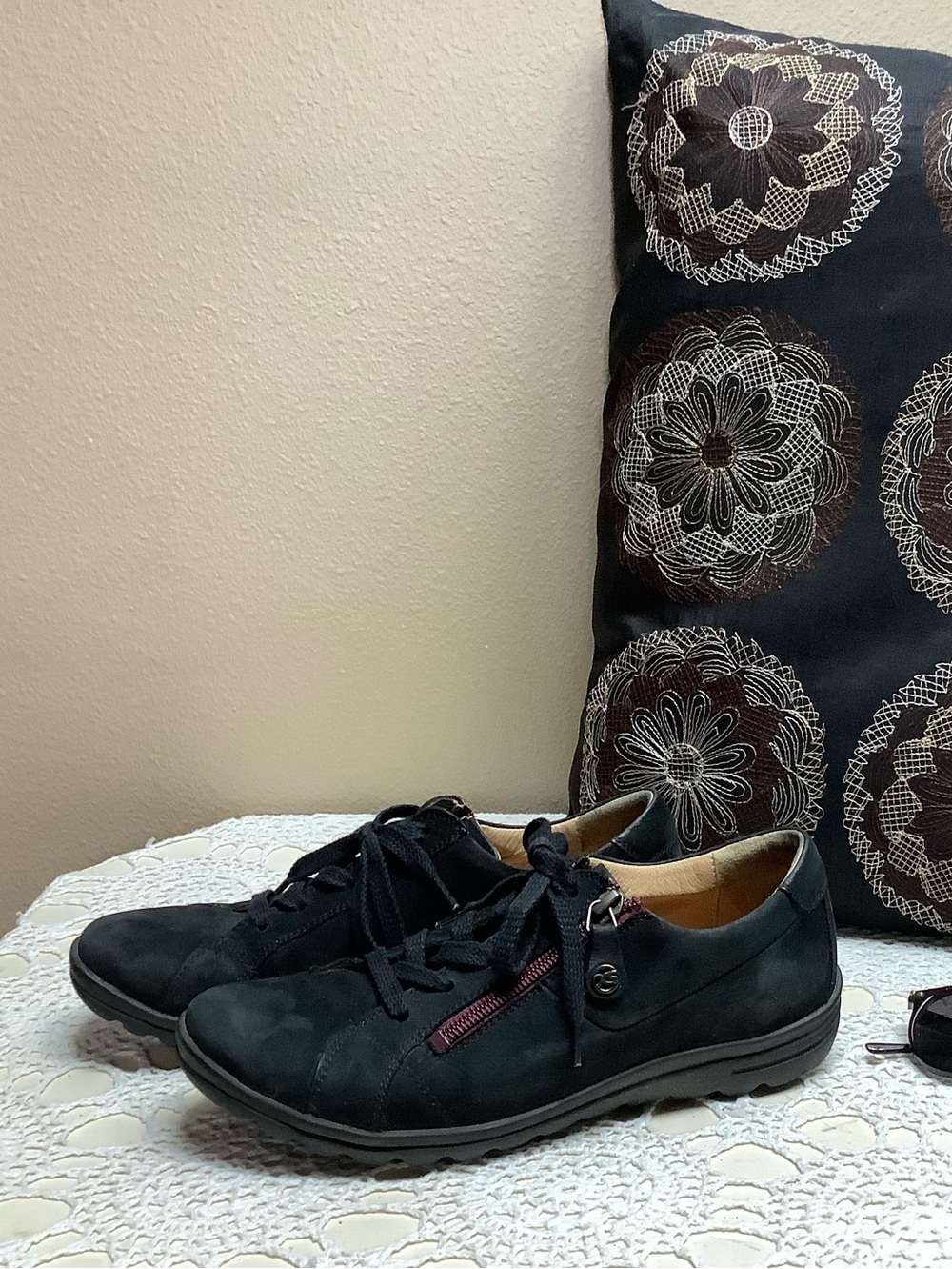 HARTJES XS Side Zip Sneakers Made in Austria Black Nubuck Leather